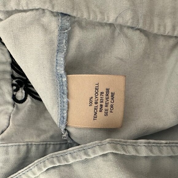 Philosophy Embroidered Chambray Button Up Top XS - Picture 6 of 6